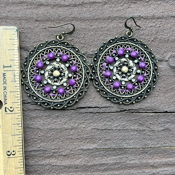 Beautiful Vintage Purple Earrings - Picture 4 of 8